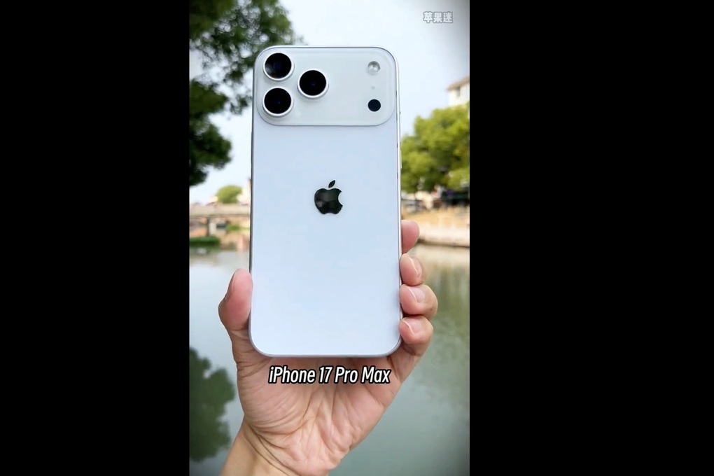 Video thực tế mới nhất của iPhone 17 Pro Max: Nhiều thay đổi - 1 Video thực tế mới nhất của iPhone 17 Pro Max: Nhiều thay đổi - 1